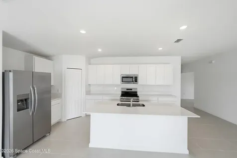 1890 Bayou Avenue SW Palm Bay FL 32908