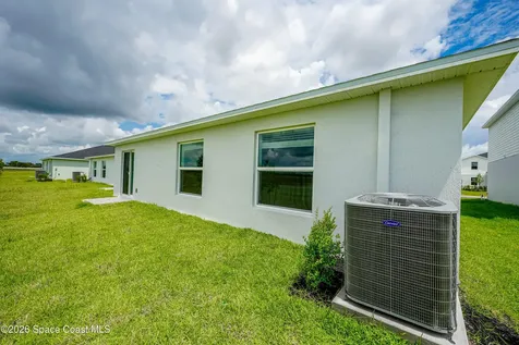 1890 Bayou Avenue SW Palm Bay FL 32908