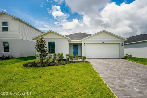 1890 Bayou Avenue SW Palm Bay FL 32908
