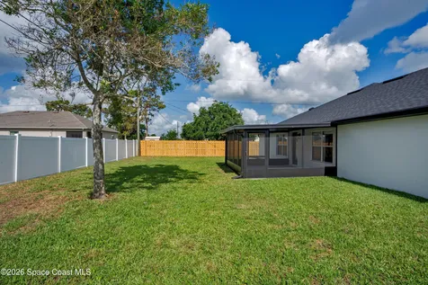 934 Eastlake Street SE Palm Bay FL 32909