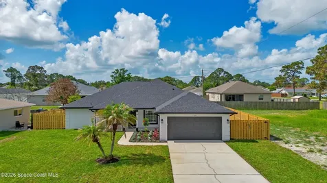 934 Eastlake Street SE Palm Bay FL 32909
