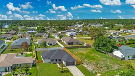 934 Eastlake Street SE Palm Bay FL 32909