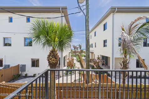 1011 S Miramar Avenue Indialantic FL 32903