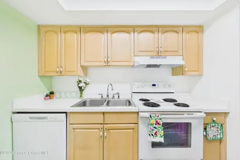 1011 S Miramar Avenue Indialantic FL 32903