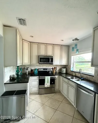 589 Hillside Court Melbourne FL 32935