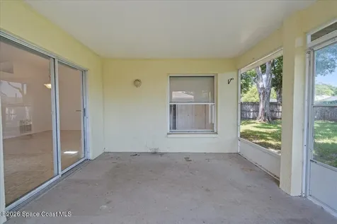 816 Hunters Creek Drive Melbourne FL 32904