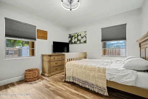 122 East Court Melbourne FL 32904