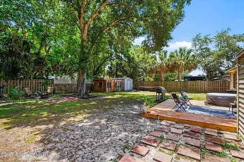 122 East Court Melbourne FL 32904