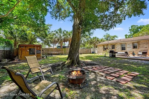 122 East Court Melbourne FL 32904