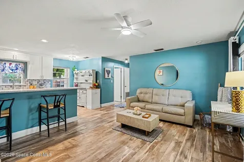 122 East Court Melbourne FL 32904