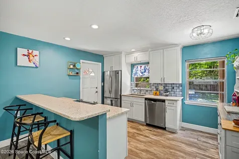 122 East Court Melbourne FL 32904
