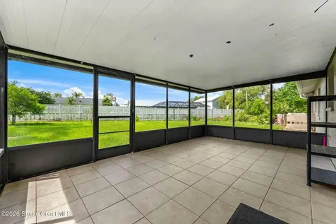 986 Jettie Street NE Palm Bay FL 32907