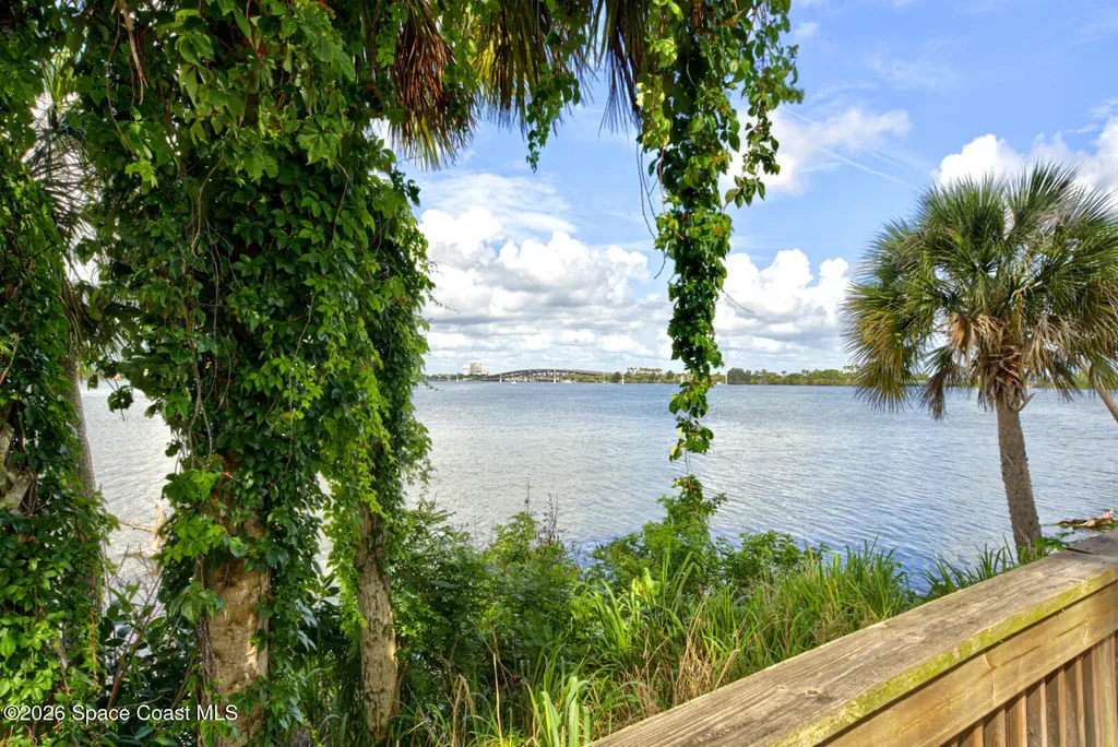 225 S Tropical Trail Merritt Island FL 32952