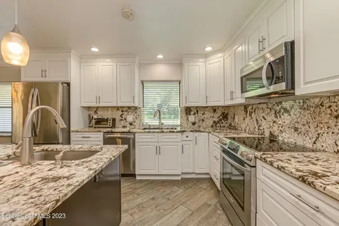 1639 Emmaus Road NW Palm Bay FL 32907