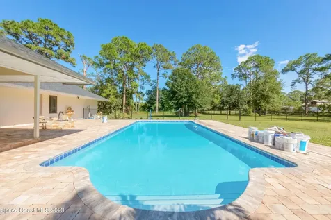 1639 Emmaus Road NW Palm Bay FL 32907