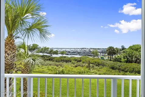 34 Harbour Isle Drive W Fort Pierce FL 34949