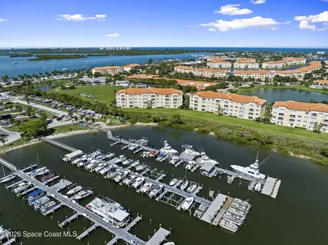 34 Harbour Isle Drive W Fort Pierce FL 34949
