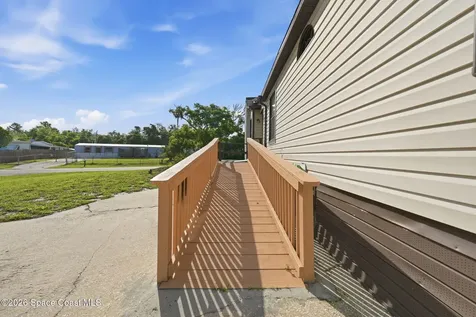 3115 Norfolk Street Mims FL 32754
