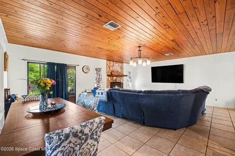1525 Plum Avenue Merritt Island FL 32952