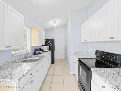 1273 Perry Avenue NW Palm Bay FL 32907