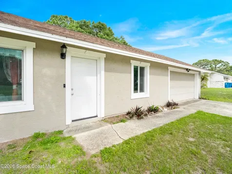 1273 Perry Avenue NW Palm Bay FL 32907
