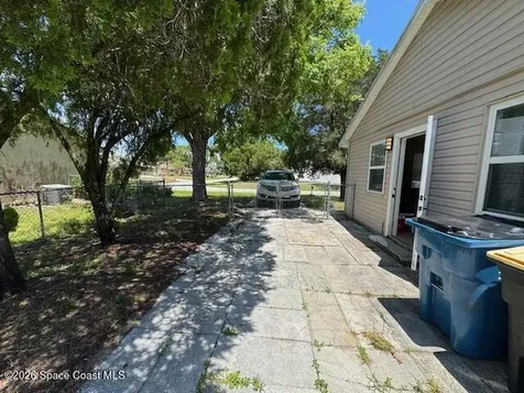 1630 Agnes Avenue SE Palm Bay FL 32909