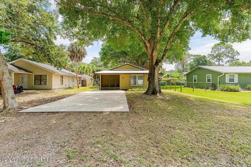 16 45th Avenue Vero Beach FL 32968