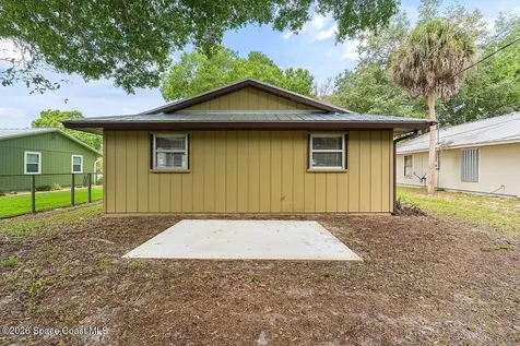 16 45th Avenue Vero Beach FL 32968