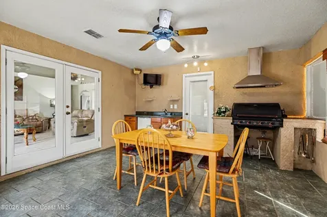 135 Country Woods Place Merritt Island FL 32952