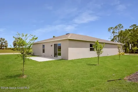 1610 Hamilton Avenue SW Palm Bay FL 32908