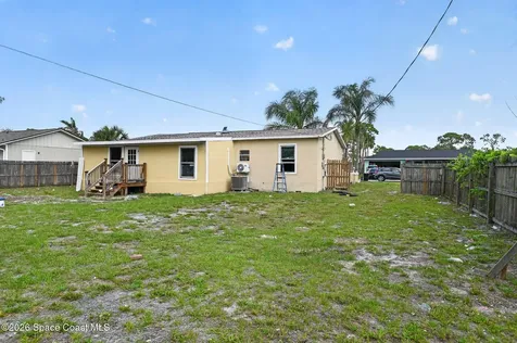 180 San Luis Street SW Palm Bay FL 32908