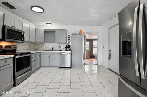 180 San Luis Street SW Palm Bay FL 32908