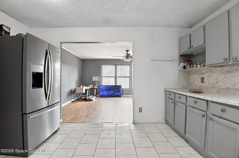 180 San Luis Street SW Palm Bay FL 32908