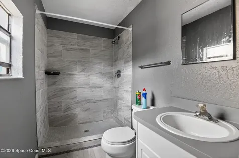 180 San Luis Street SW Palm Bay FL 32908