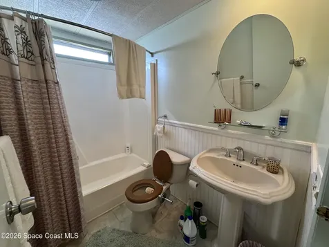1819 Mango Street NE Palm Bay FL 32905