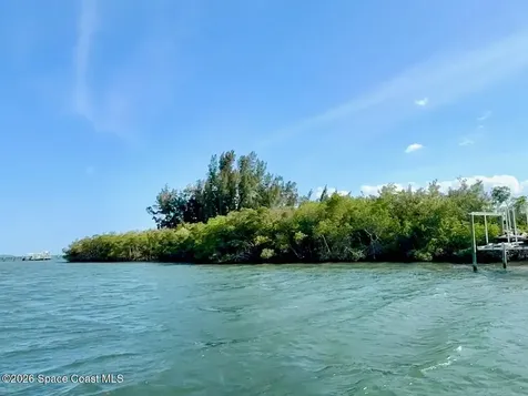 4 Grant Island Grant-valkaria FL 32949