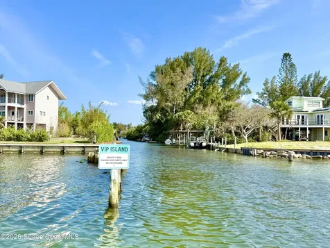 4 Grant Island Grant-valkaria FL 32949