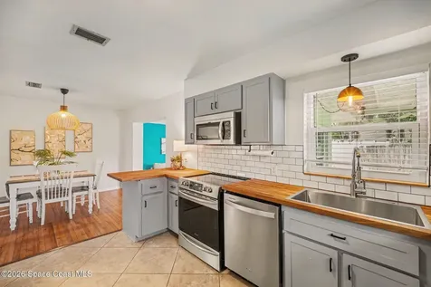 2250 Sunset Avenue Indialantic FL 32903