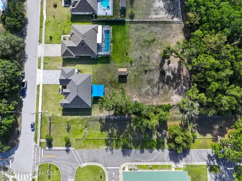 1845 Market Circle NE Palm Bay FL 32905