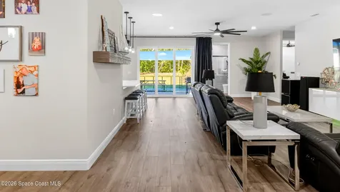 1845 Market Circle NE Palm Bay FL 32905