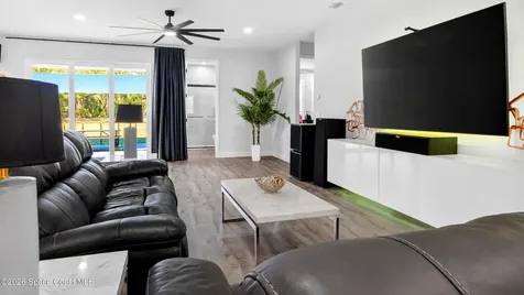 1845 Market Circle NE Palm Bay FL 32905