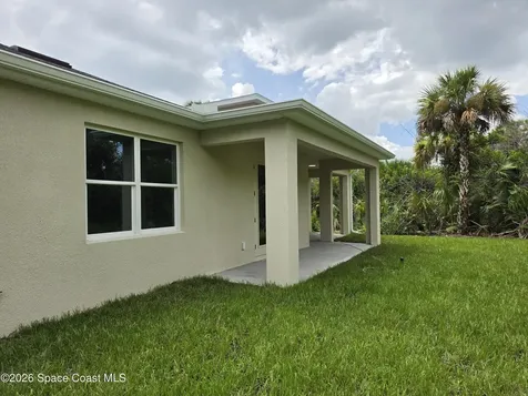 1740 Madden Avenue SW Palm Bay FL 32908