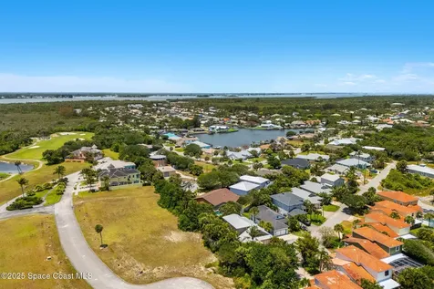 36 Mohican Way Melbourne Beach FL 32951