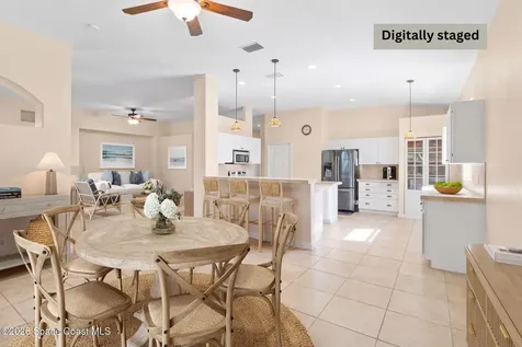 319 Gardendale Circle SE Palm Bay FL 32909