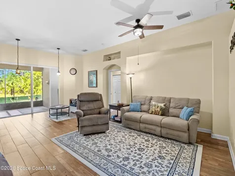 319 Gardendale Circle SE Palm Bay FL 32909