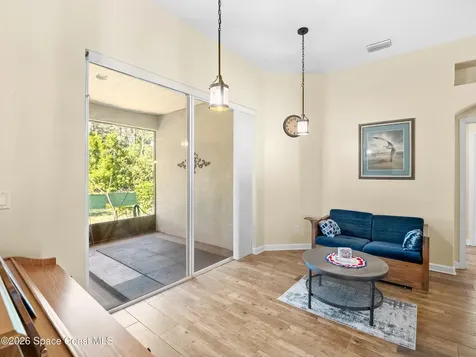 319 Gardendale Circle SE Palm Bay FL 32909