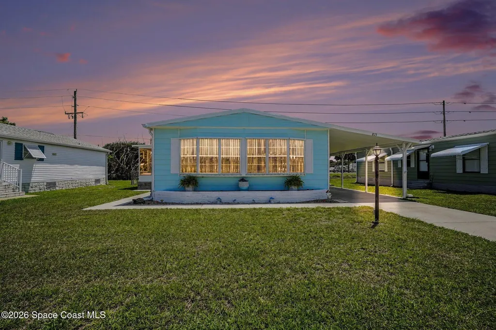 823 Vireo Drive Barefoot Bay FL 32976
