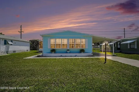 823 Vireo Drive Barefoot Bay FL 32976