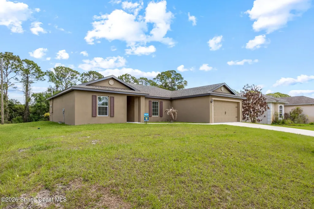 1141 Salina Street SE Palm Bay FL 32909