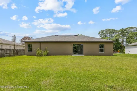 1141 Salina Street SE Palm Bay FL 32909